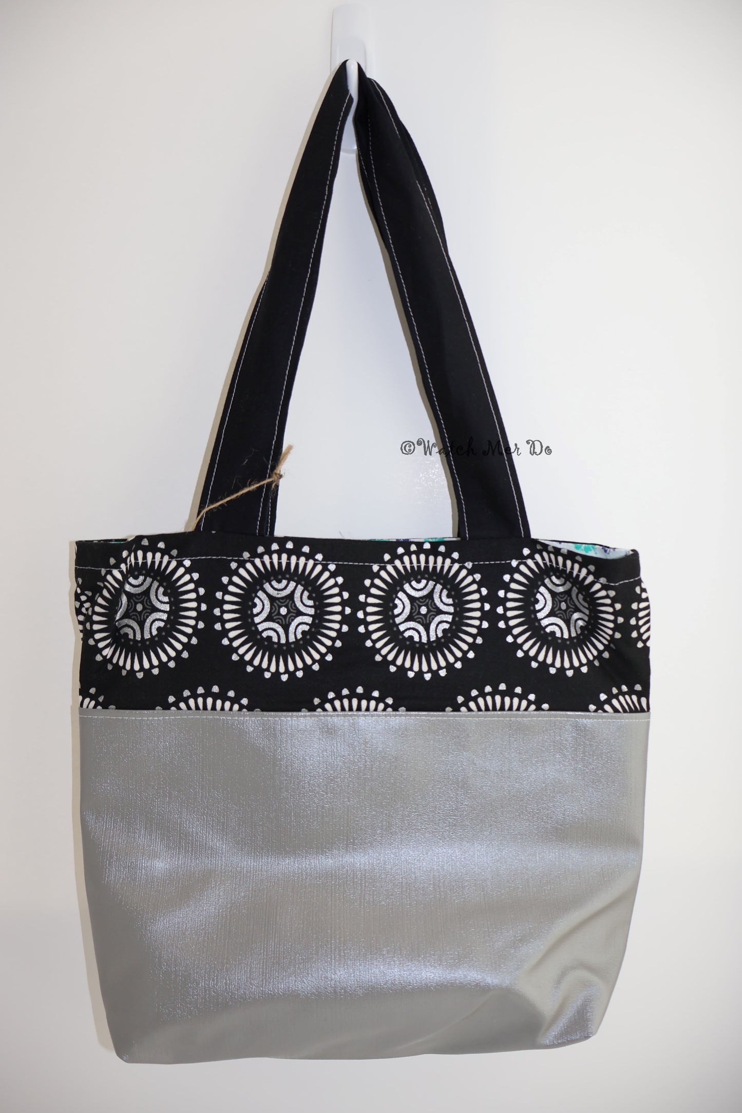 Tote - Medium