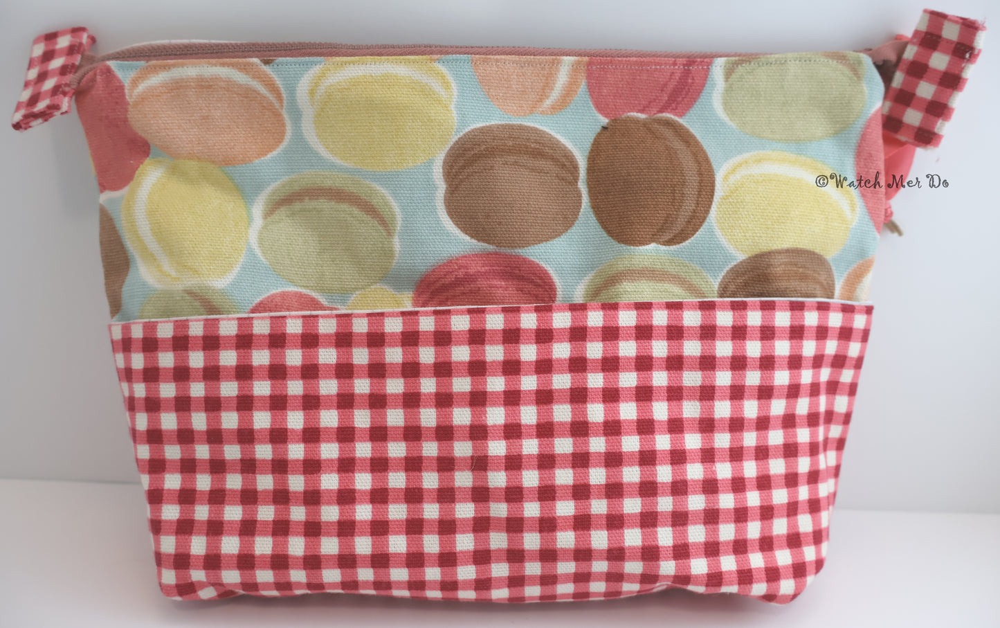 Zip pouch - Detailed