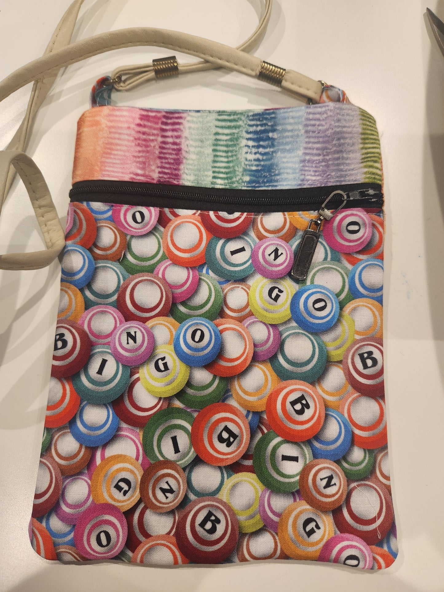 Bag - Crossbody, zipper