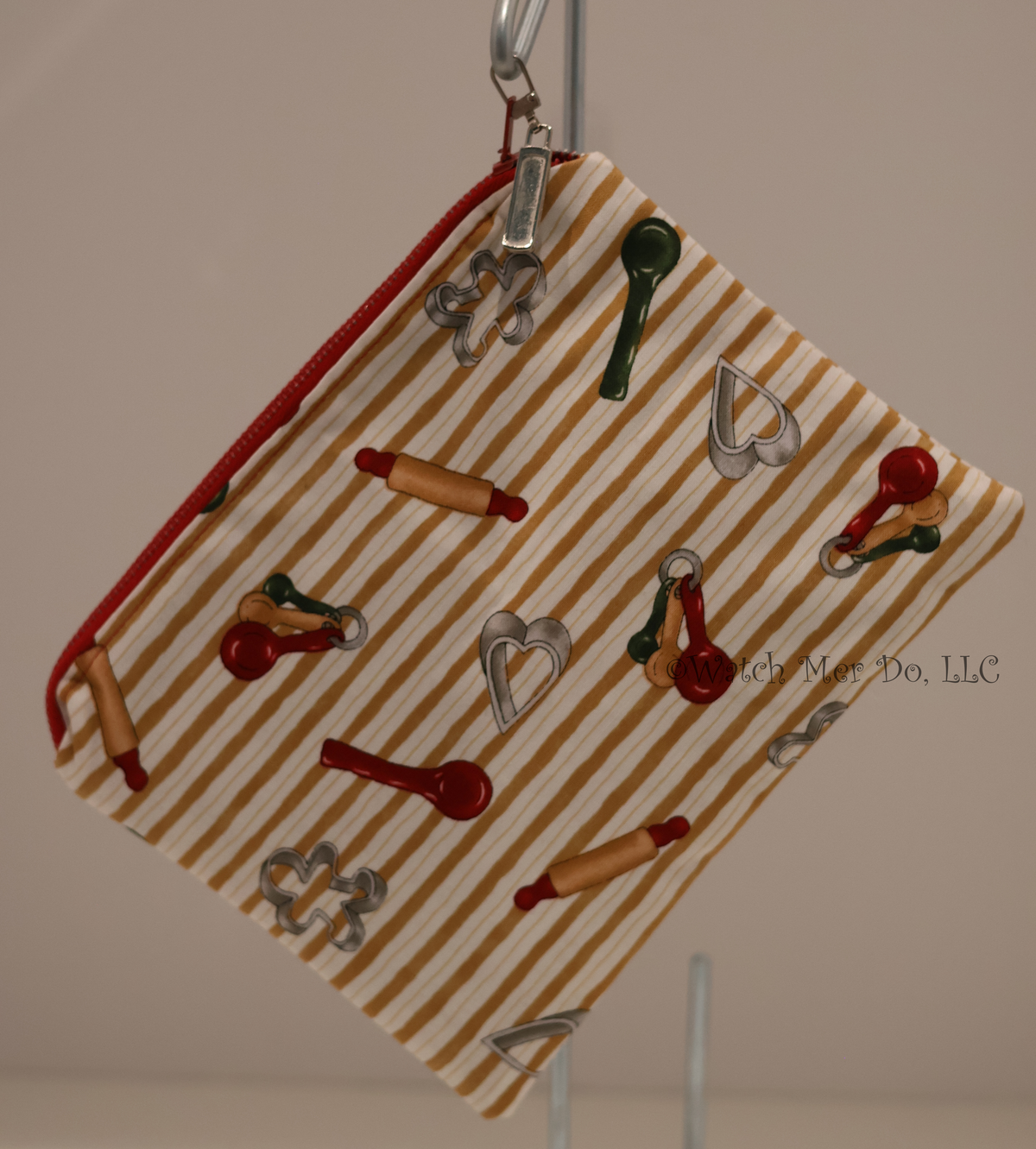Zip pouch