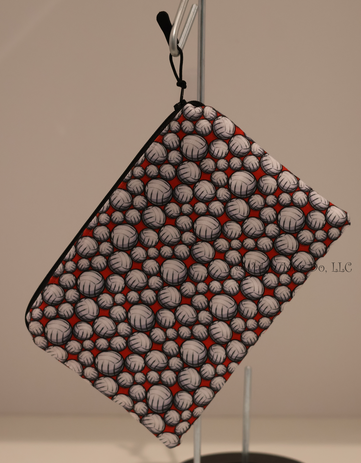 Zip pouch