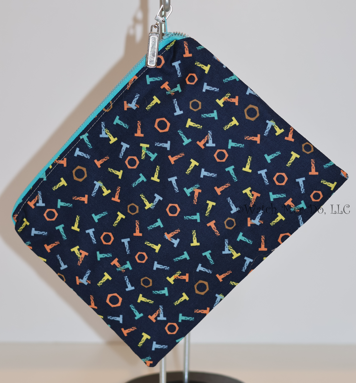 Zip pouch