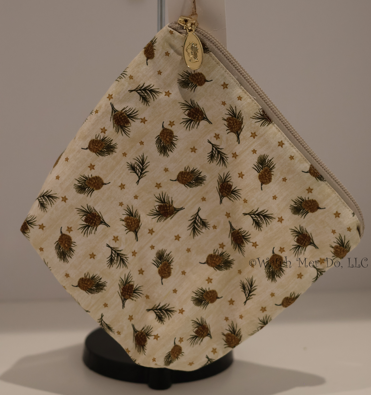 Zip pouch